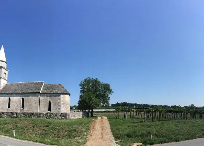 Luxury In Perfect Location, 1003 Sežana