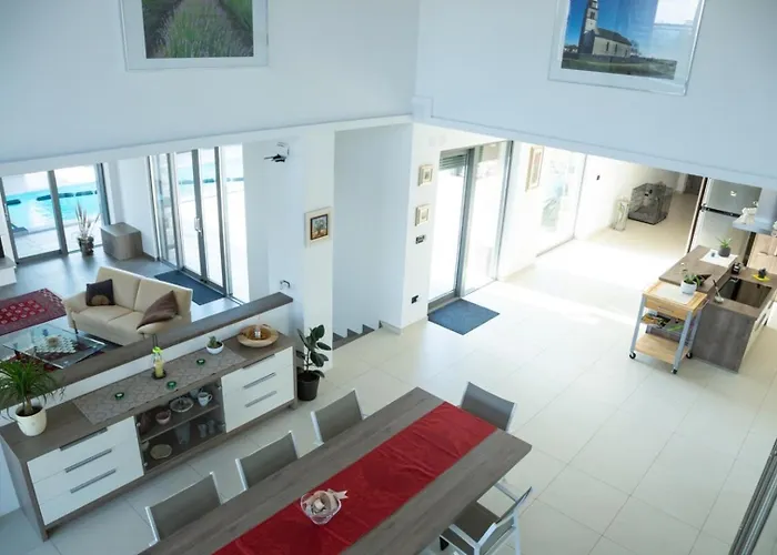 וילה Luxury In Perfect Location, 1003 *