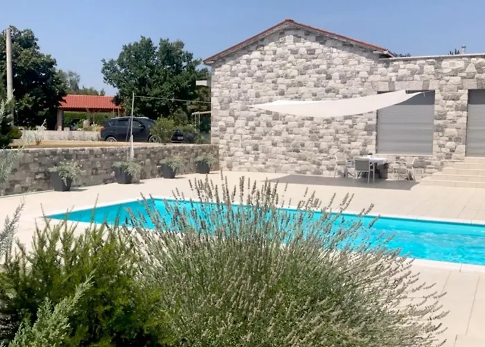 וילה Luxury In Perfect Location, 1003